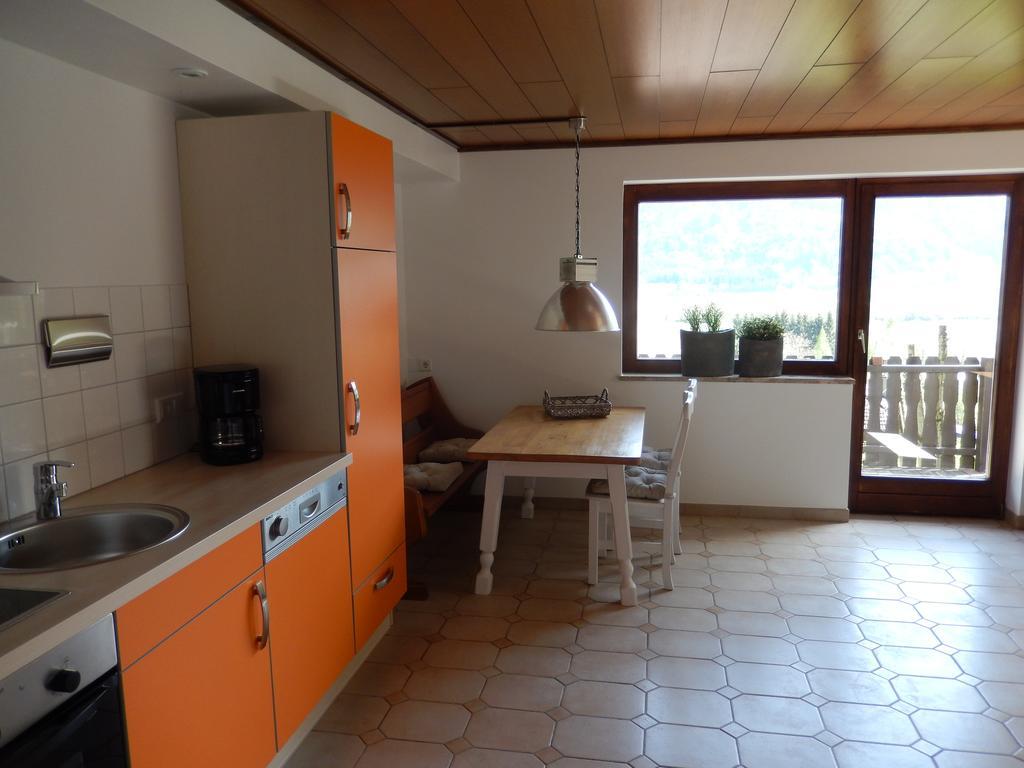 Haus Am Wald Apartment Steindorf am Ossiacher See Ruang foto